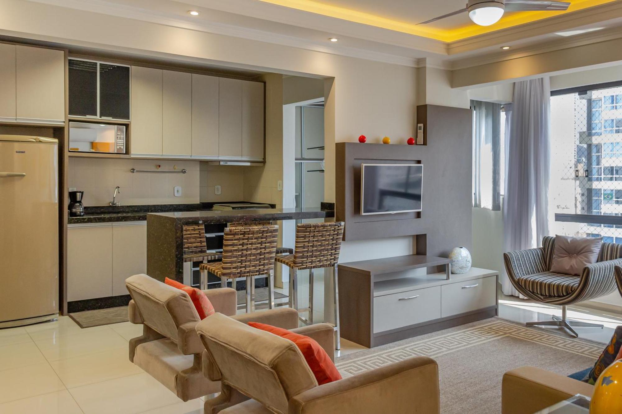 Apartment Apto 2 Quartos Na R. 2950, Wi-fi 150 Mega P1232 *