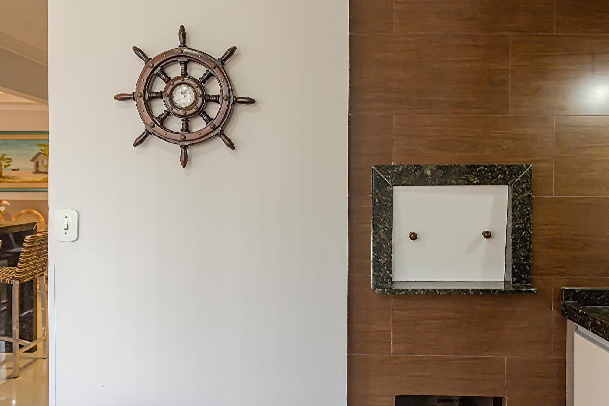 Apto 2 Quartos Na R. 2950, Wi-fi 150 Mega P1232 * Balneario Camboriu