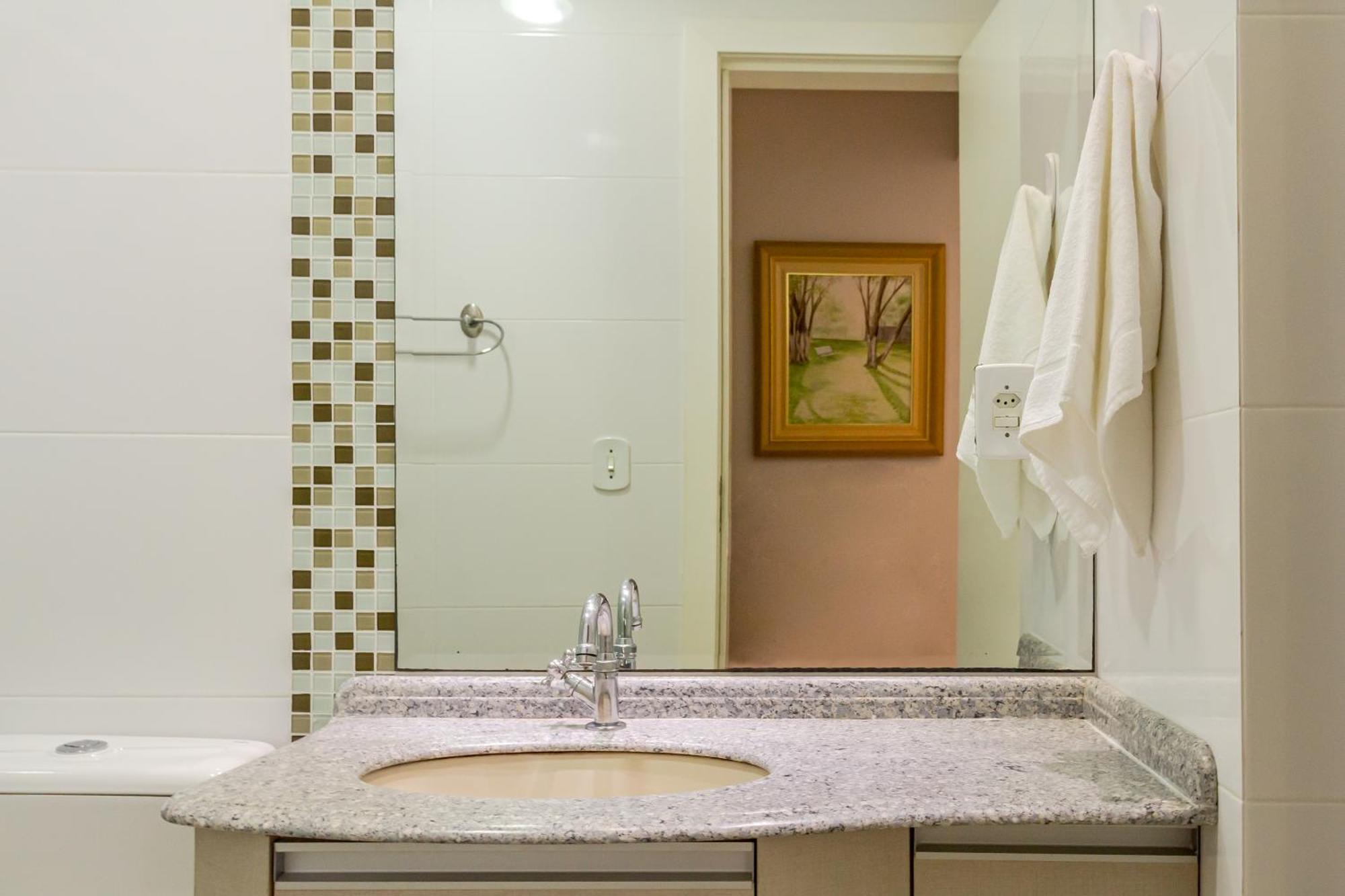 Apto 2 Quartos Na R. 2950, Wi-fi 150 Mega P1232 Apartamento *